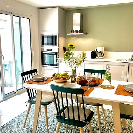 Spacious In The Heart Of Les Pins ! Holiday home *