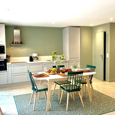 Holiday home Spacious In The Heart Of Les Pins ! Juan-les-Pins
