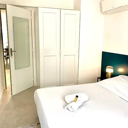 Spacious In The Heart Of Les Pins ! * Juan-les-Pins